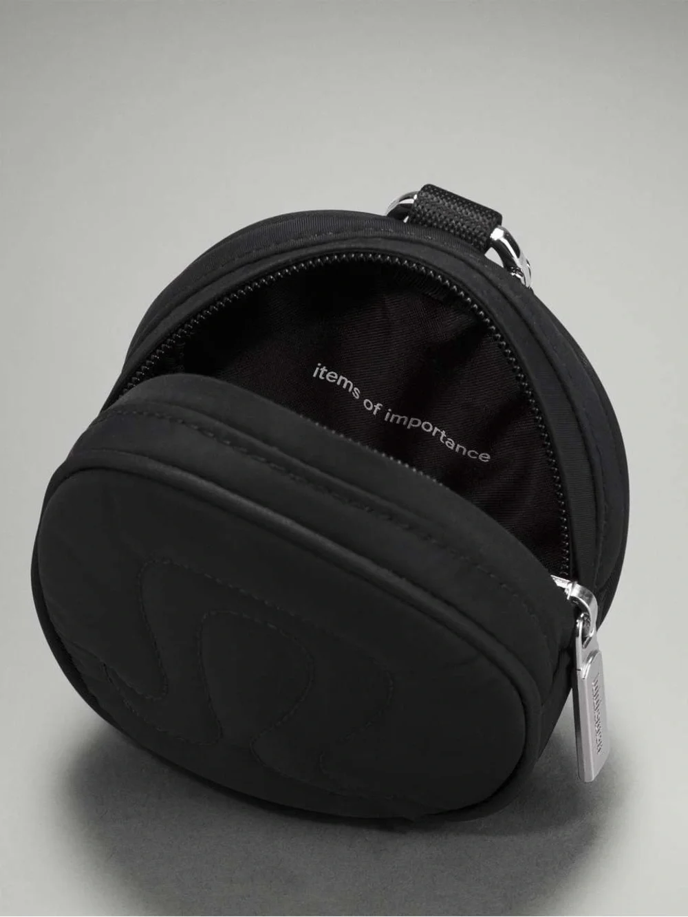 Lululemon Logo Pouch Black